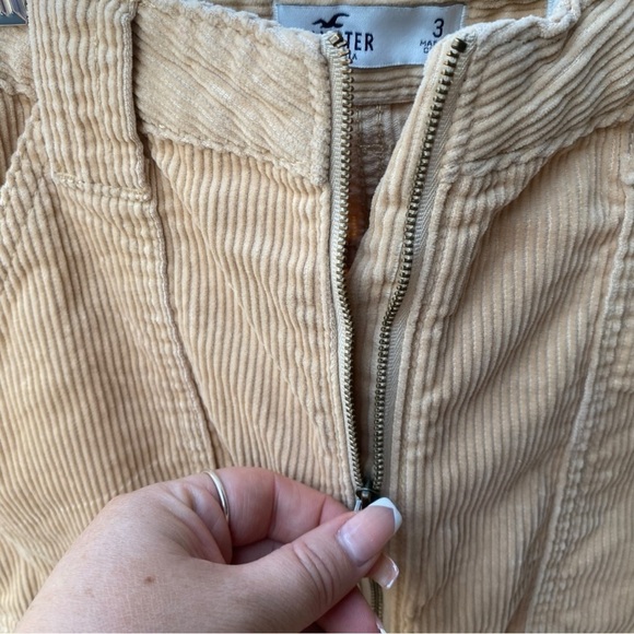 Hollister Ultra high Rise Corduroy Skirt I Size: 3 - Picture 6 of 11